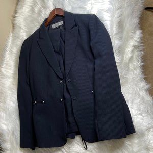 Tahari Women's Two Piece Suit in Black